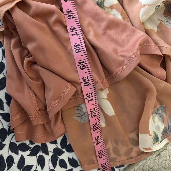 Lulu’s Taupe & Cream All Mine Rusty Rose Floral High-Low Slit Wrap Dress NWT XS - Picture 15 of 16